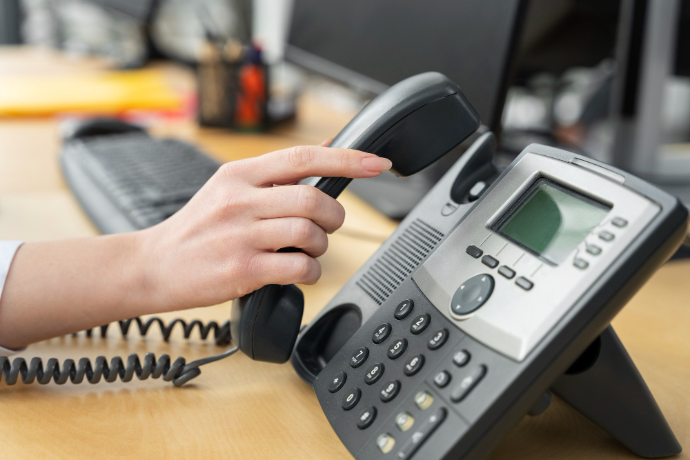 close-up-person-working-call-center